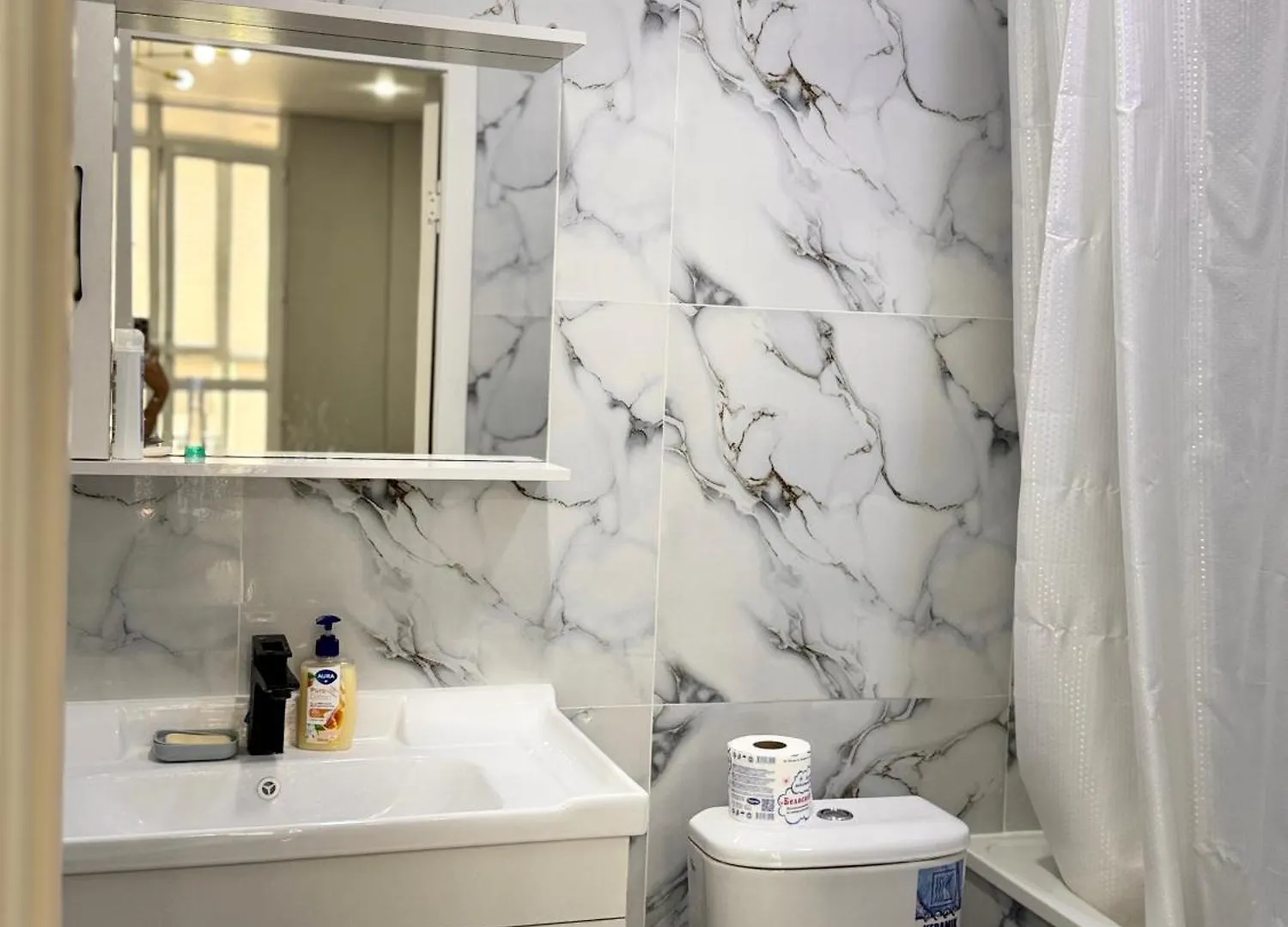 Стильный Апартамент! Almaty Apartment